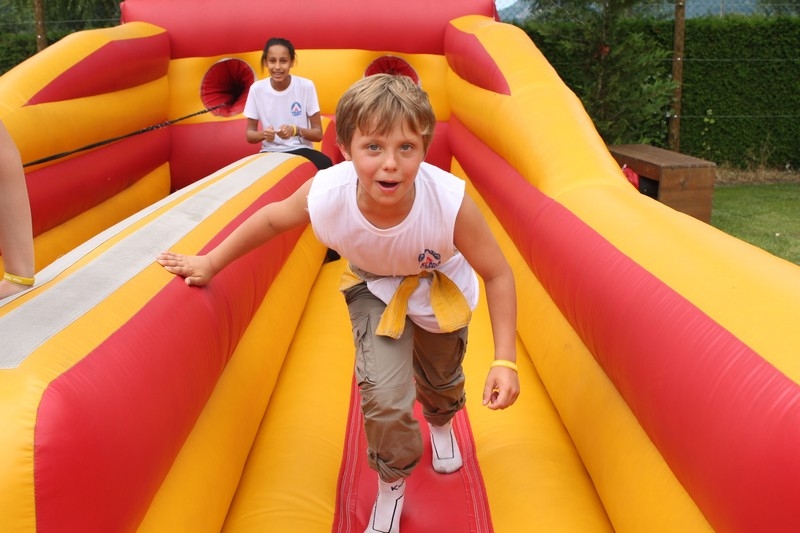 Village Camps International Summer Camp Leysin, Switzerland 2026-08-15 https://www.villagecamps.com/journals_admin/images/695-10-yellowgreenies (99).jpg